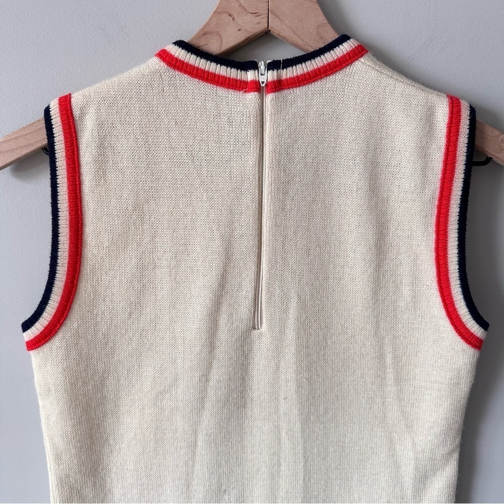 Vtg Jonathan Logan Wool Blend Nautical Sweater Vest Sz XS Coastal Grandma Preppy - Picture 10 of 15